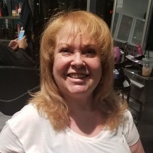 Meet your Posher, Linda